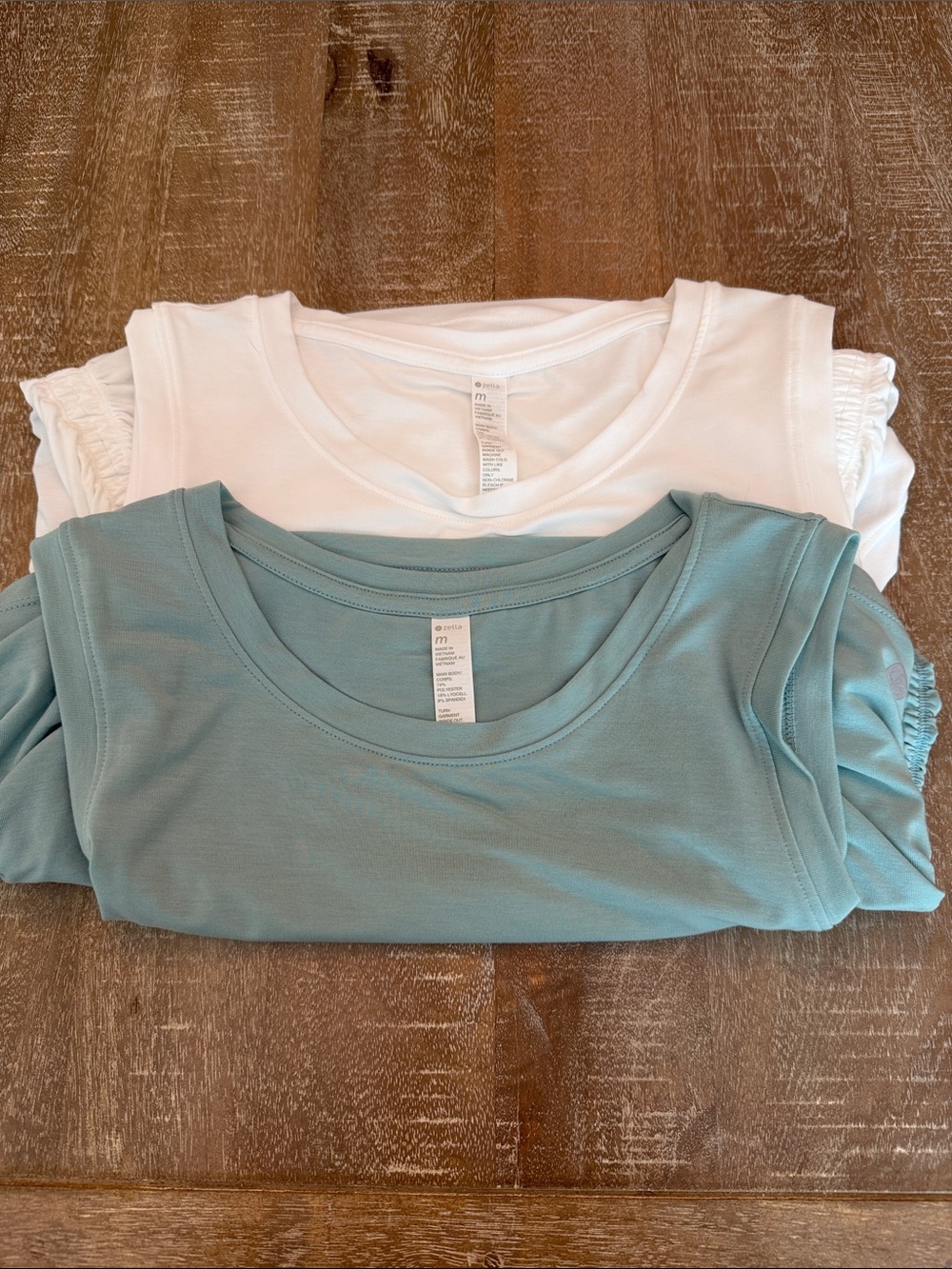 2 ruched tops by Zella size M - Picture 5 of 5